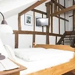 Altes Stadttor 3*