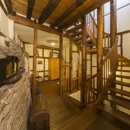 מלון Altes Stadttor קסטלאון