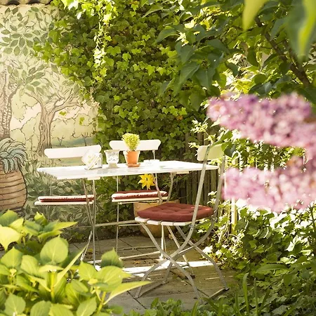 Altes Stadttor 호텔 카스텔룬