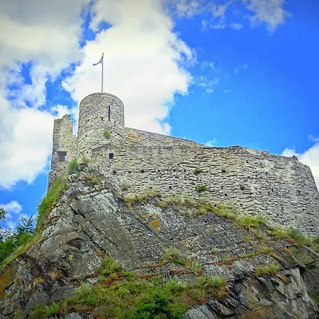 Altes Stadttor מלון