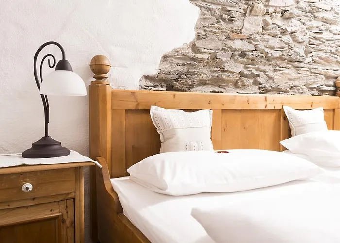 Altes Stadttor 카스텔룬