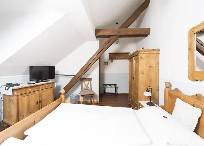 Altes Stadttor 카스텔룬