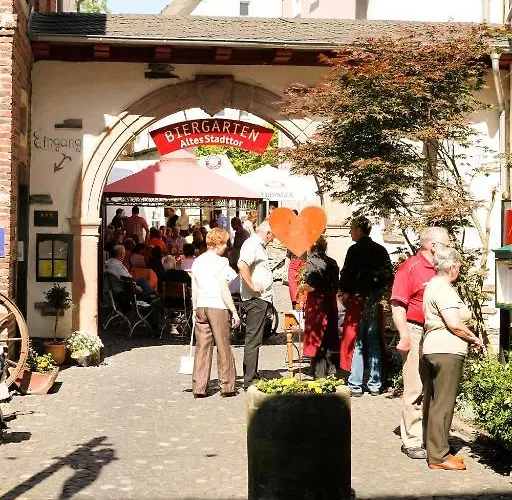 Altes Stadttor 호텔